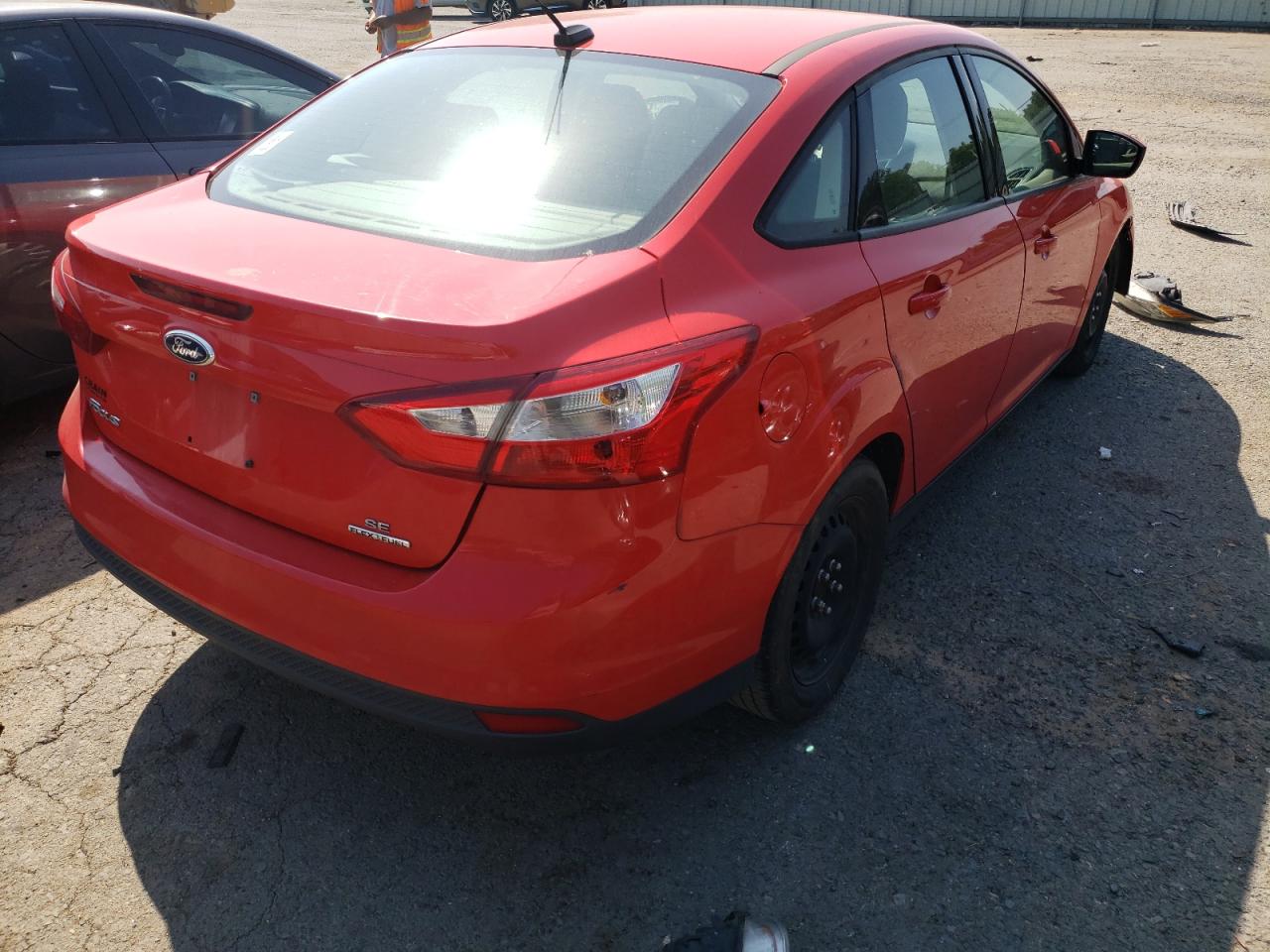 Photo 4 from auction – 2012 FORD FOCUS SE with VIN 1FAHP3F27CL462072