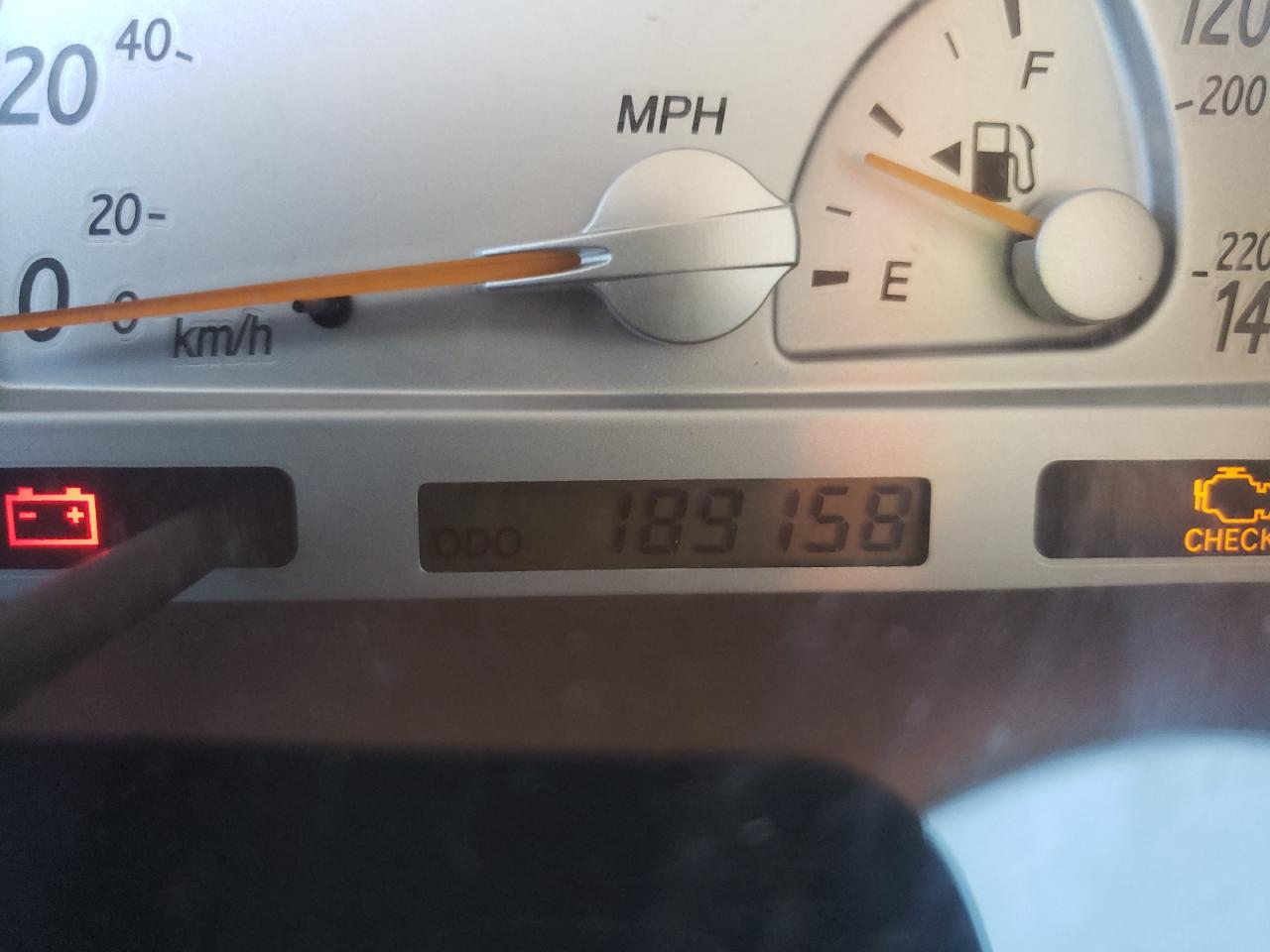 Photo 8 from auction – 2003 TOYOTA CAMRY with VIN 4T1BE32K03U161404