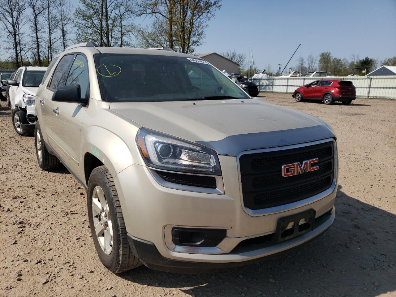 GMC ACADIA SLE 2015 with VIN 1GKKVNED4FJ370569 - Photo from auction