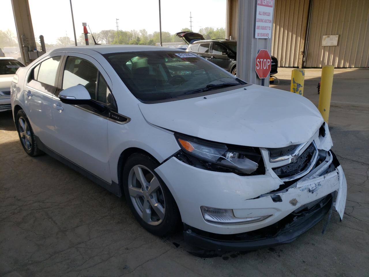 CHEVROLET VOLT 2014 with VIN 1G1RA6E43EU173023 - Photo from auction