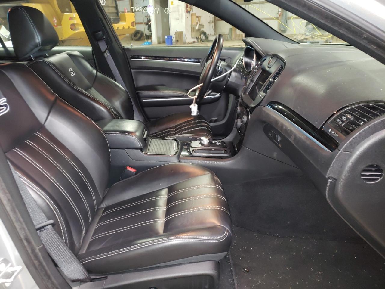 Photo 5 from auction – 2021 CHRYSLER 300 S with VIN 2C3CCABG4MH523726