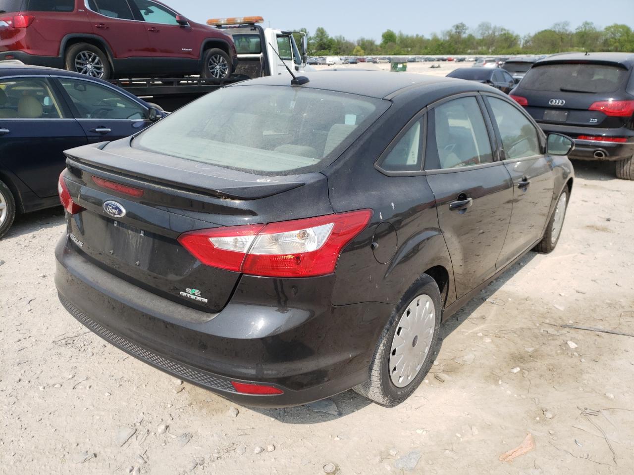 Photo 4 from auction – 2014 FORD FOCUS SE with VIN 1FADP3F23EL422301