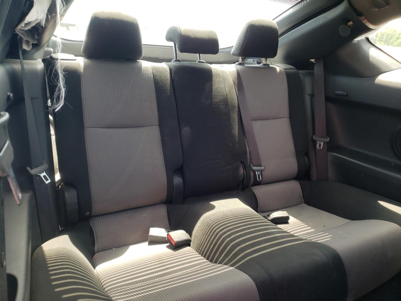 Photo 6 from auction – 2015 TOYOTA SCION TC with VIN JTKJF5C76FJ006700