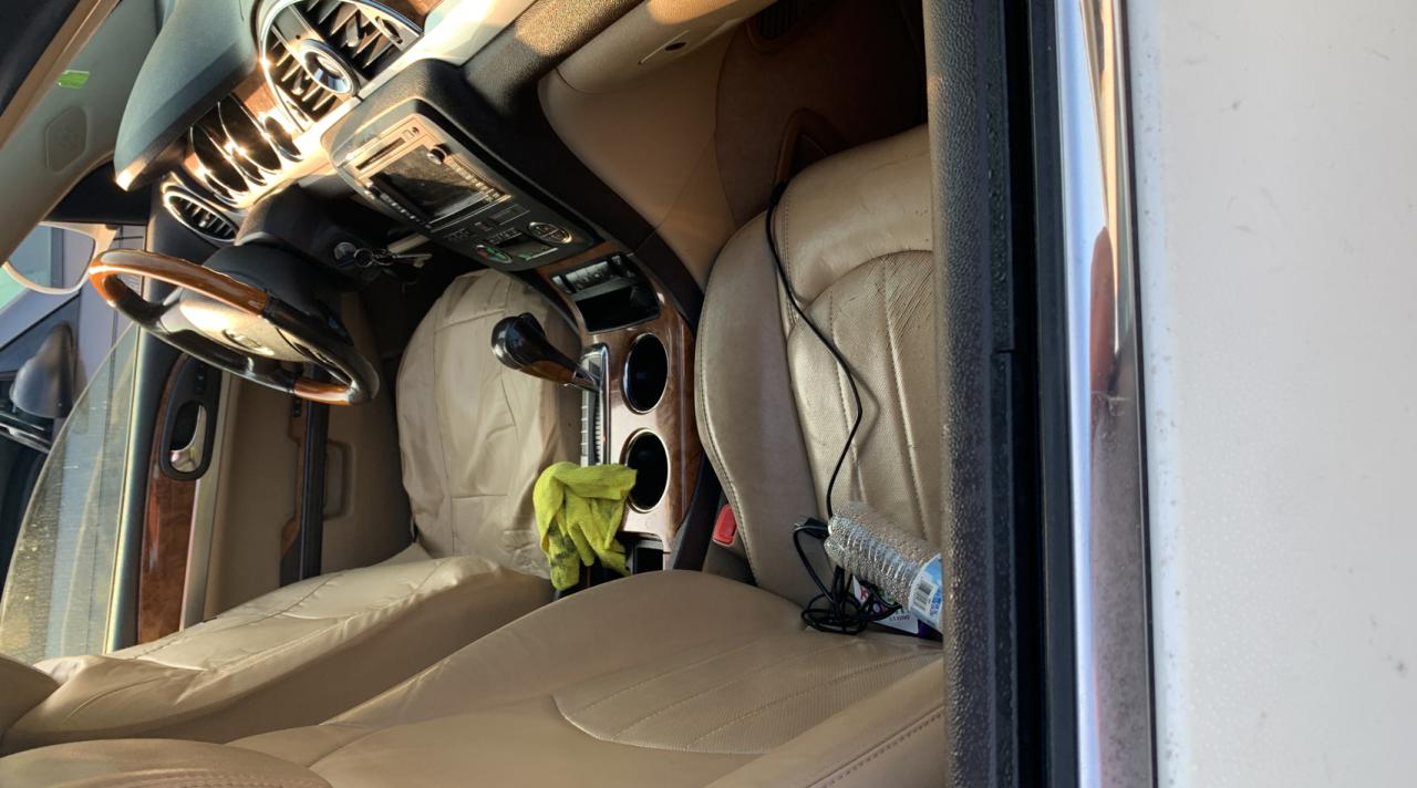 Foto 5 de la subasta – 2008 BUICK ENCLAVE CX con VIN 5GAER23718J223641