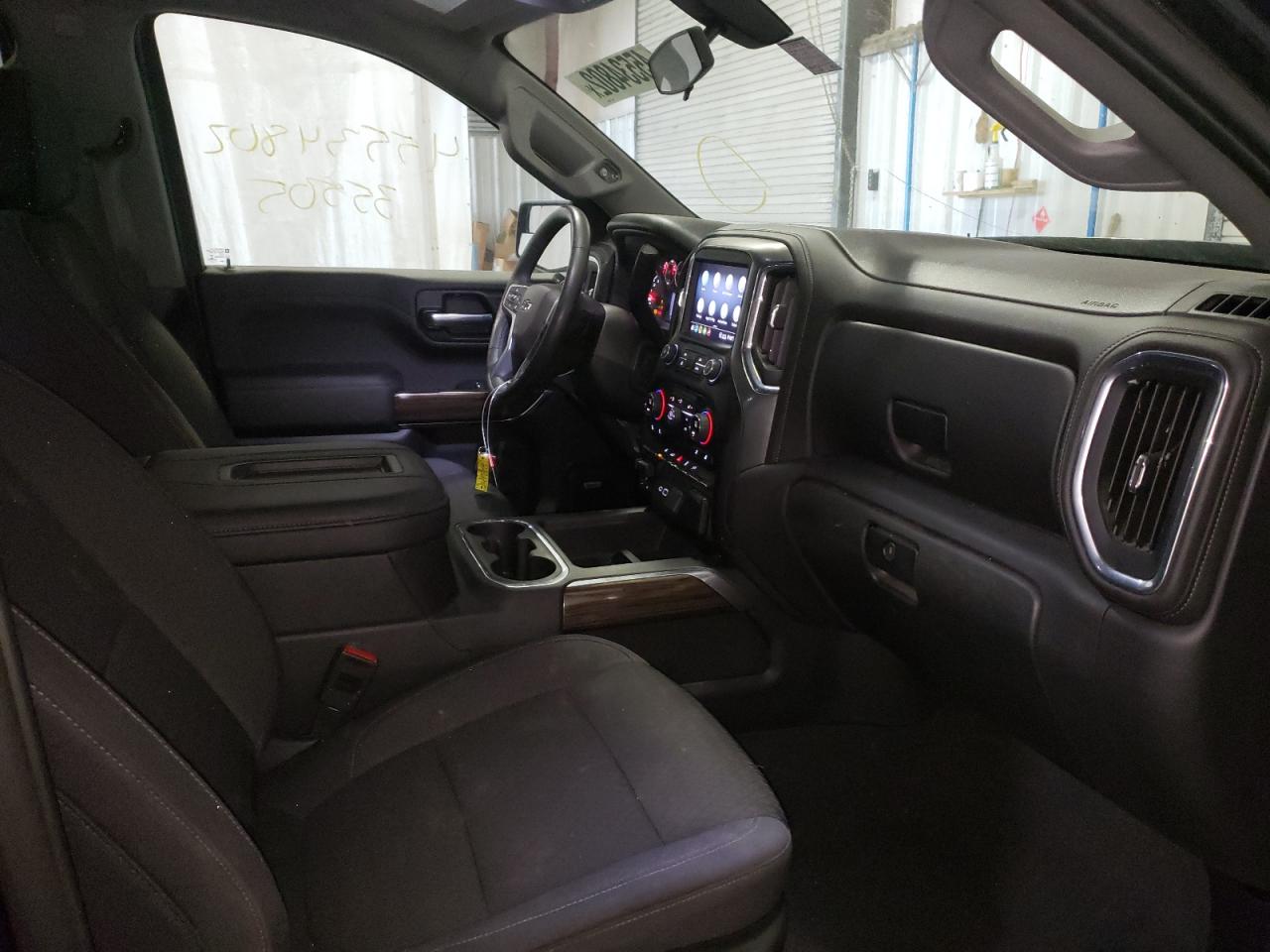 Photo 5 from auction – 2020 CHEVROLET SILVERADO with VIN 3GCUYEED4LG224830