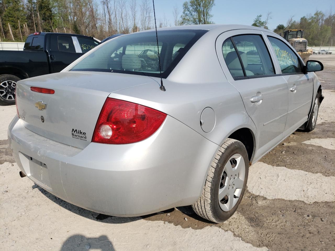 Photo 4 from auction – 2005 CHEVROLET COBALT with VIN 1G1AK52F057670958