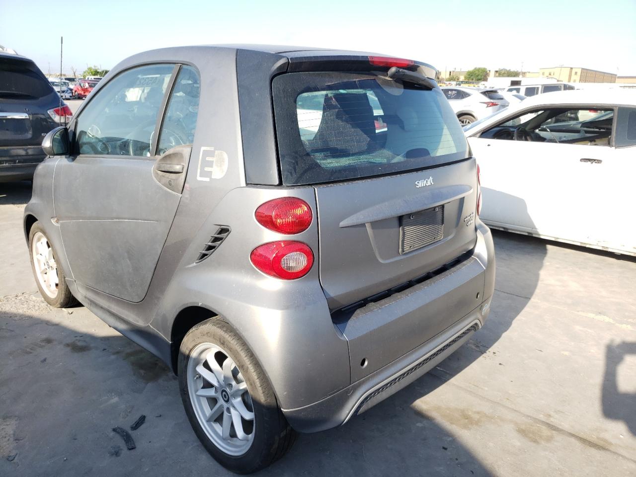صورة رقم 3 من المزاد - 2016 SMART FORTWO مع VIN WMEEJ9AA1GK842974