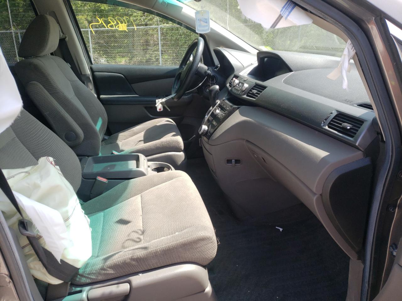 Photo 5 from auction – 2011 HONDA ODYSSEY EX with VIN 5FNRL5H45BB079690