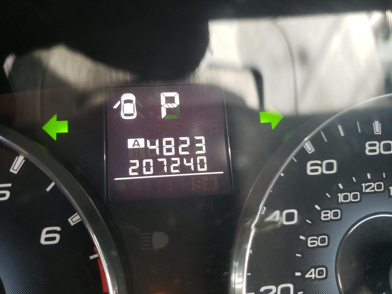 Photo 8 from auction – 2010 SUBARU LEGACY 2.5 with VIN 4S3BMCC67A3247319