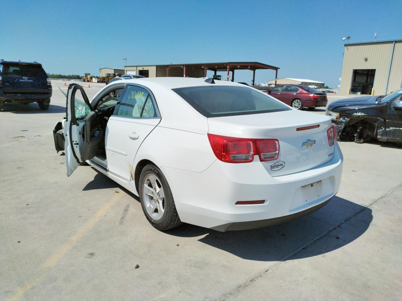 Photo 3 from auction – 2013 CHEVROLET MALIBU LS with VIN 1G11B5SA0DF131670