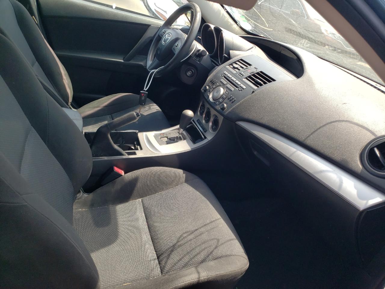 Photo 5 from auction – 2011 MAZDA 3 I with VIN JM1BL1VF4B1901307
