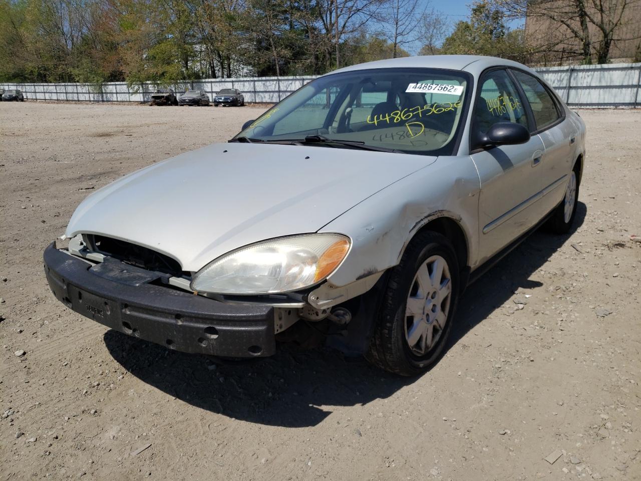 Photo 2 from auction – 2005 FORD TAURUS SE with VIN 1FAFP53U45A102779
