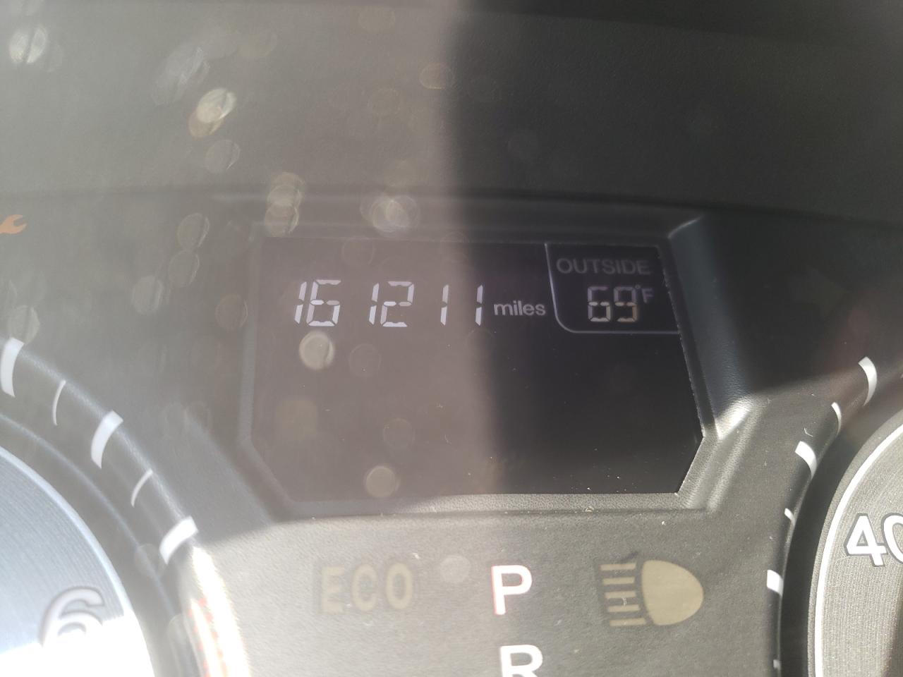 Photo 8 from auction – 2011 HONDA ODYSSEY EX with VIN 5FNRL5H41BB101510
