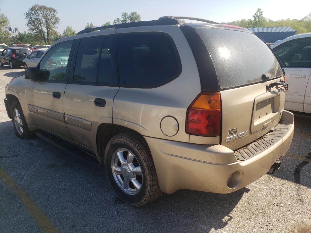 Photo 3 from auction – 2004 GMC ENVOY with VIN 1GKDS13S942215325