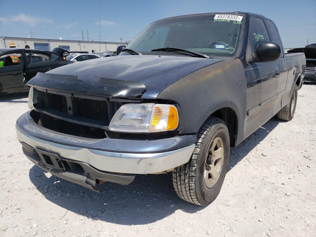 Photo 2 from auction – 2003 FORD F150 with VIN 1FTRX17W73NA40313