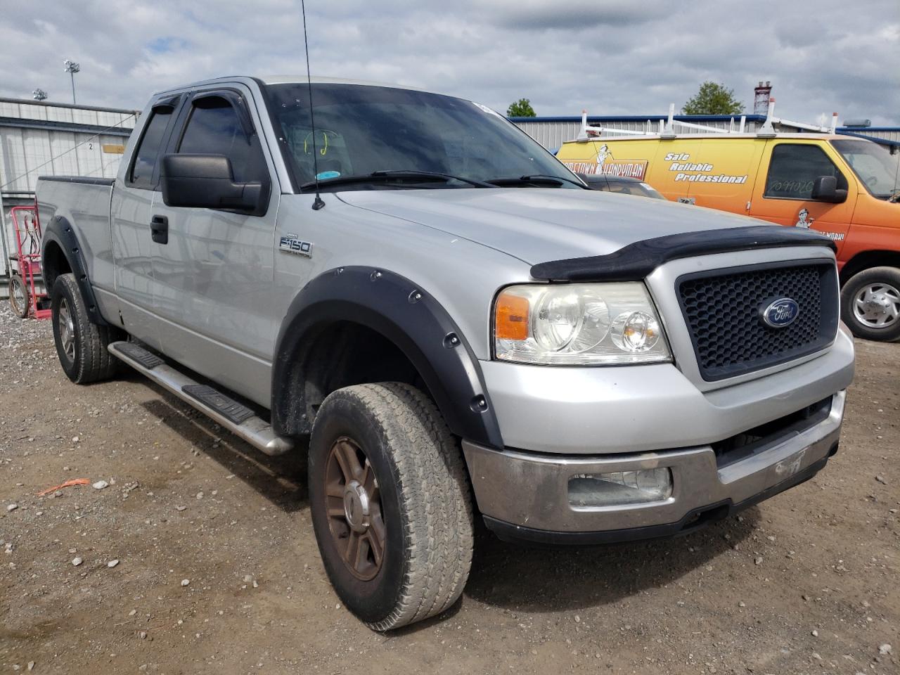 FORD F150 2005 con VIN 1FTPX14595FB65894 - Foto de la subasta