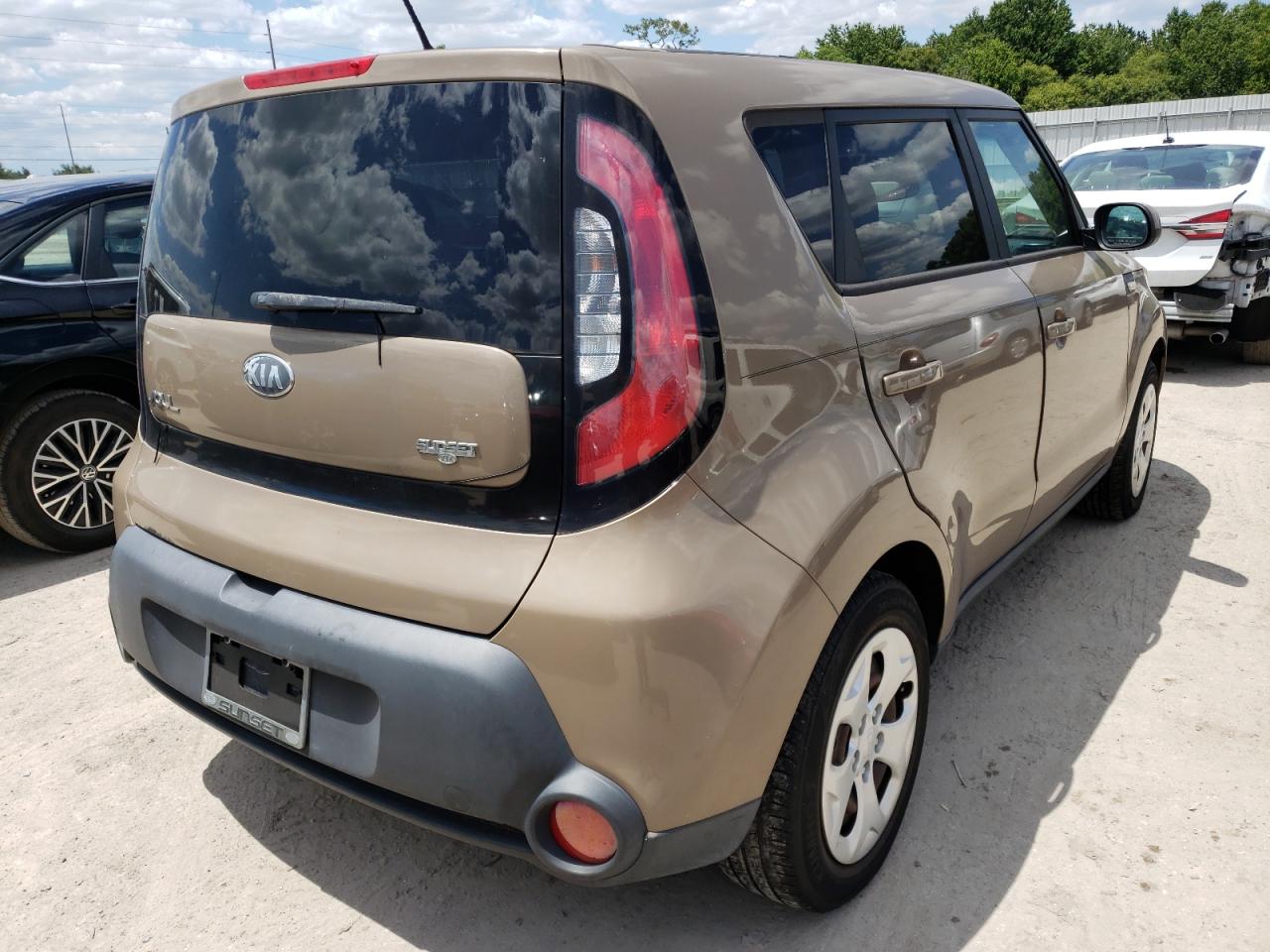 Photo 4 from auction – 2014 KIA SOUL with VIN KNDJN2A25E7093713