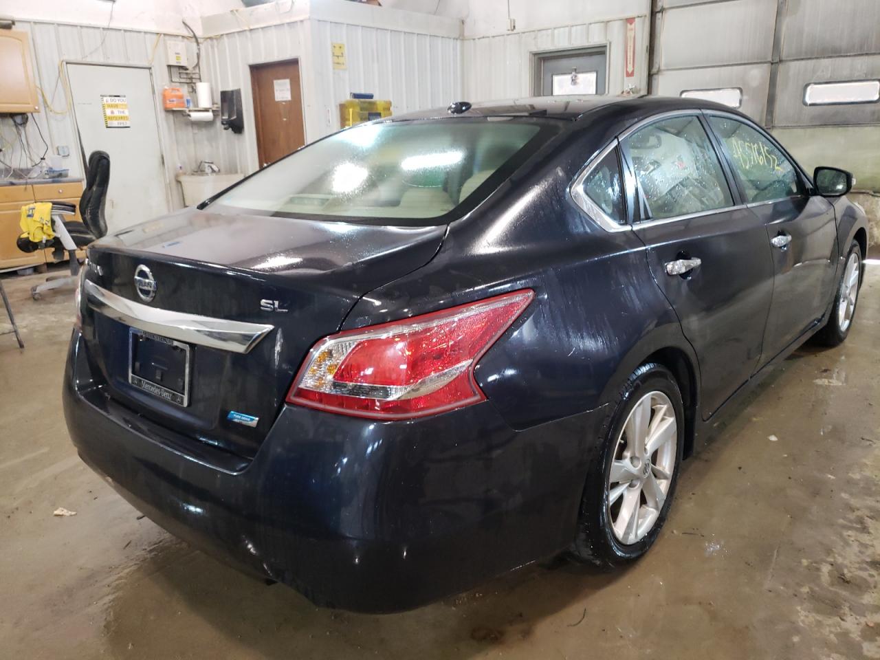Photo 4 from auction – 2013 NISSAN ALTIMA 2.5 with VIN 1N4AL3AP1DN572136