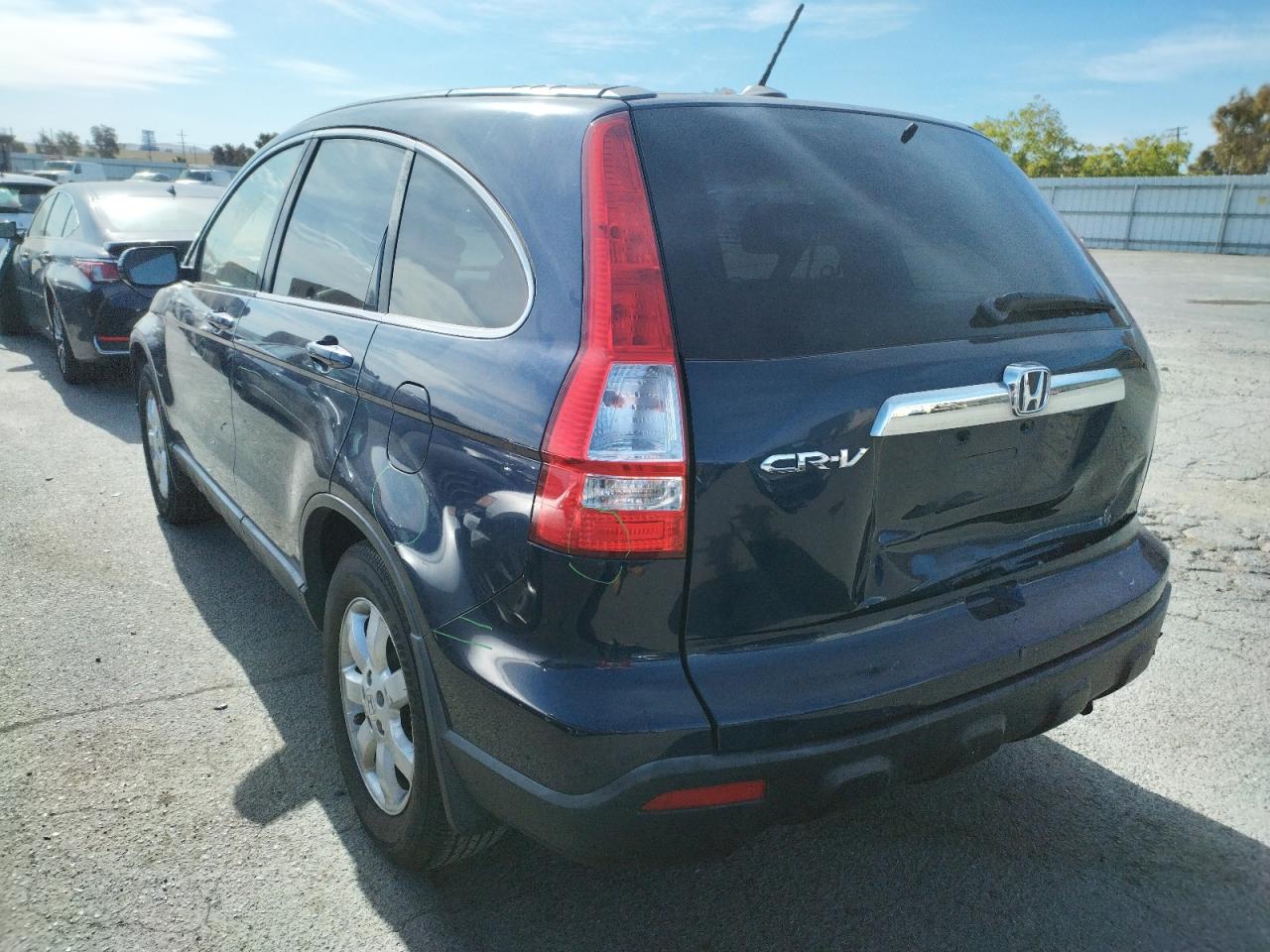 Photo 3 from auction – 2007 HONDA CR-V EXL with VIN JHLRE38707C045009