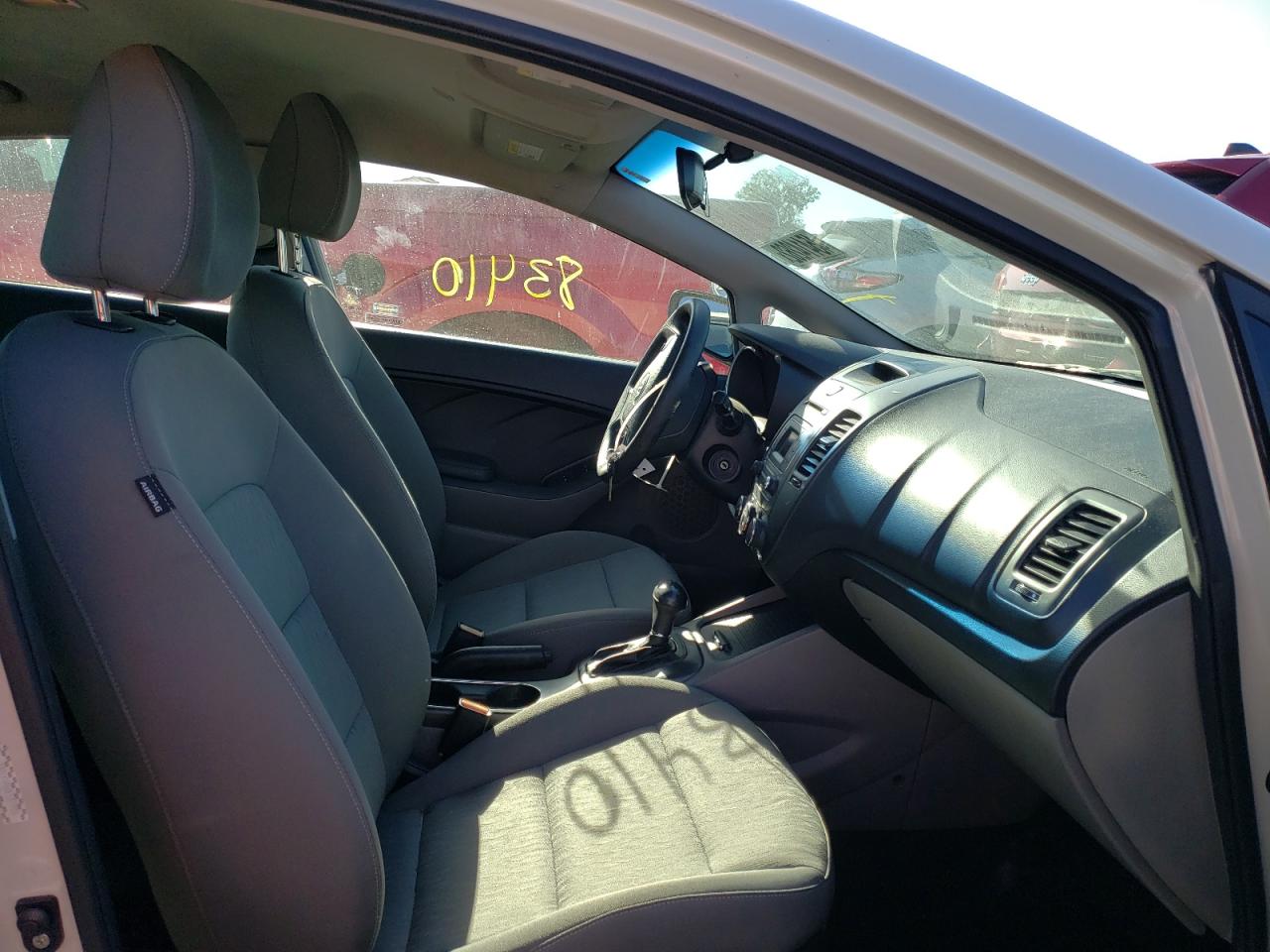 Photo 5 from auction – 2015 KIA FORTE LX with VIN KNAFK4A60F5421000