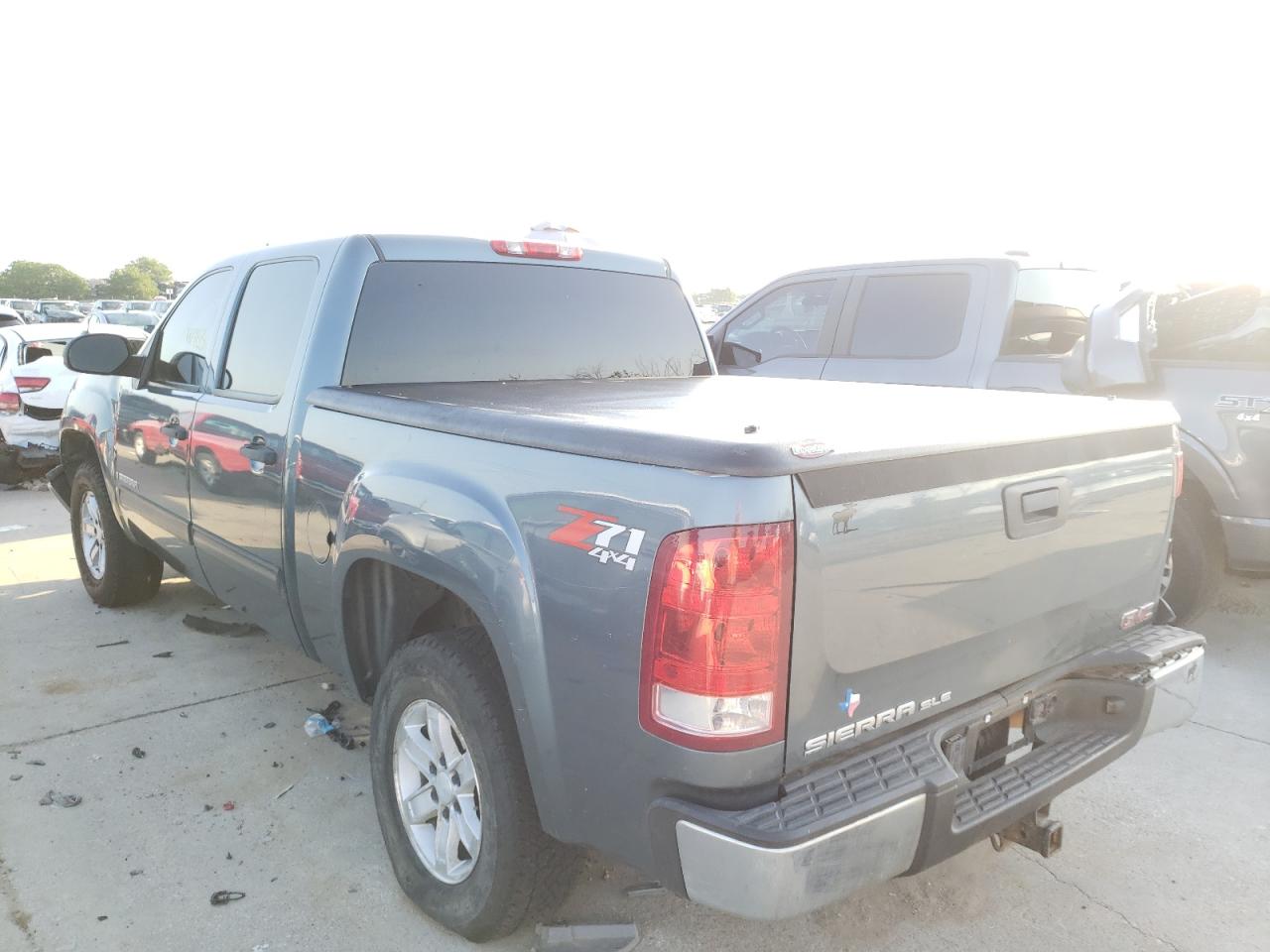 Photo 3 from auction – 2007 GMC NEW SIERRA with VIN 2GTEK13M171624084
