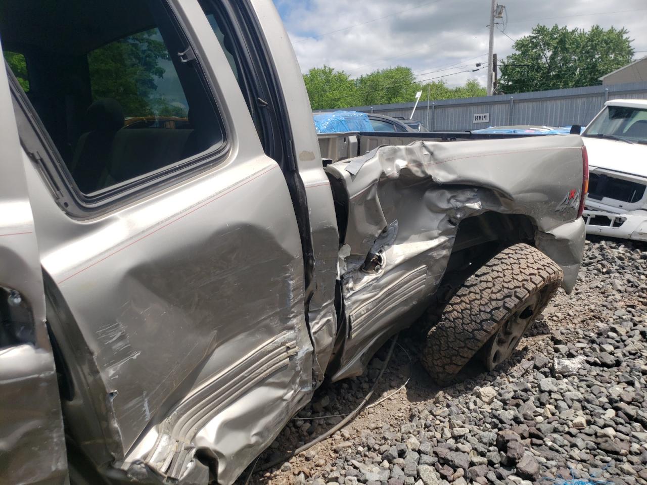 Photo 9 from auction – 2002 CHEVROLET SILVERADO with VIN 1GCEK19T02E251092