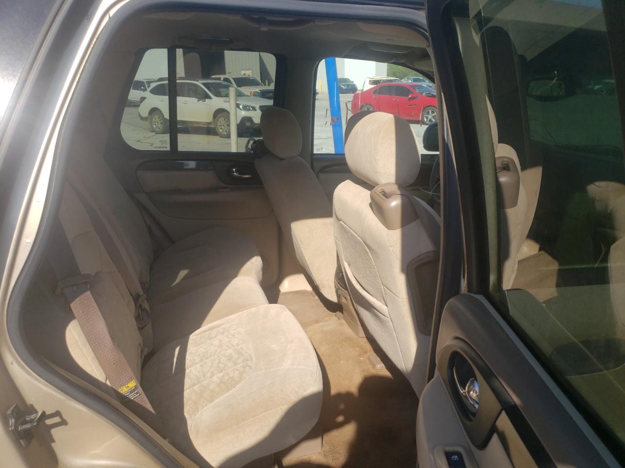 Photo 6 from auction – 2004 GMC ENVOY with VIN 1GKDS13S942215325