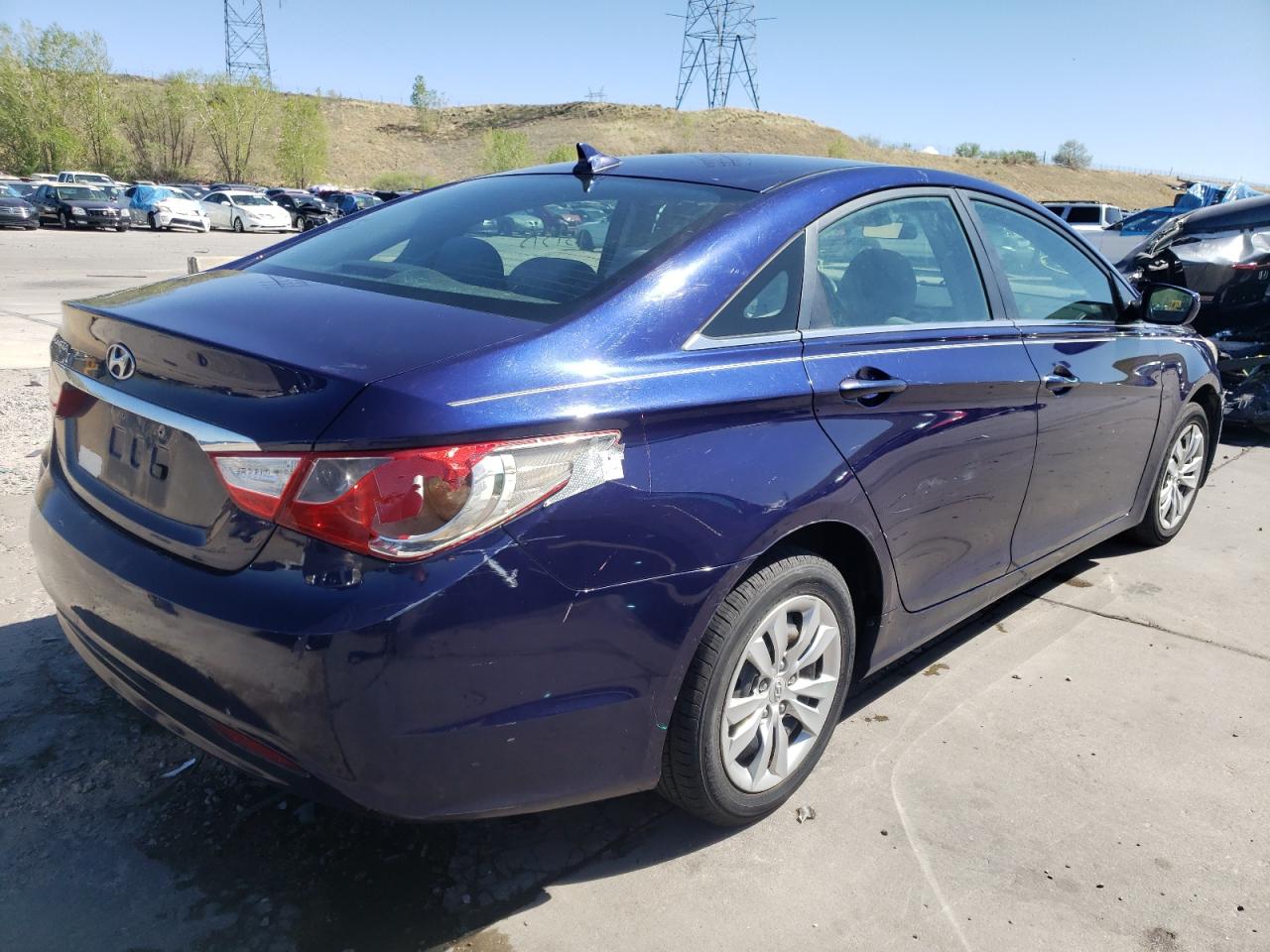 Photo 4 from auction – 2011 HYUNDAI SONATA GLS with VIN 5NPEB4AC3BH282611