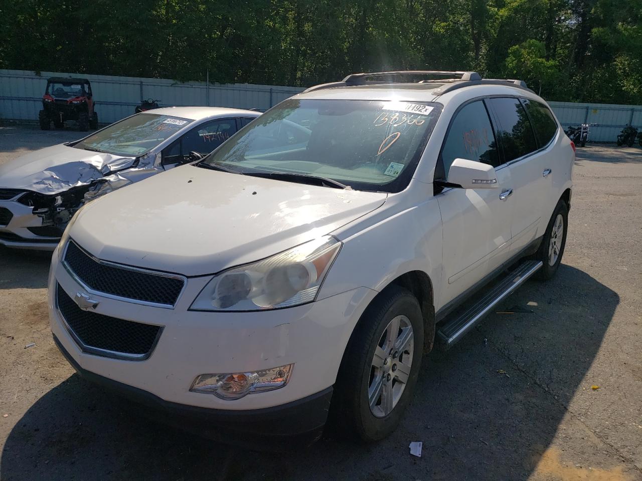 Photo 2 from auction – 2011 CHEVROLET TRAVERSE L with VIN 1GNKRJED0BJ138366