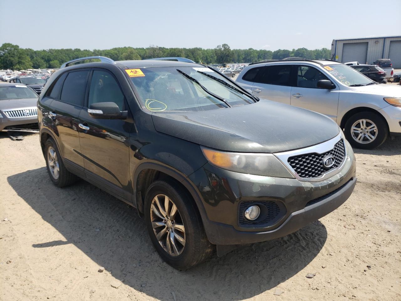 KIA SORENTO EX 2011 with VIN 5XYKU4A26BG156545 - Photo from auction