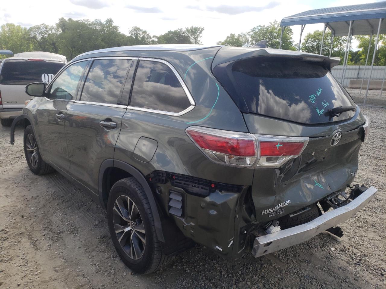Photo 3 from auction – 2016 TOYOTA HIGHLANDER with VIN 5TDKKRFH6GS186333
