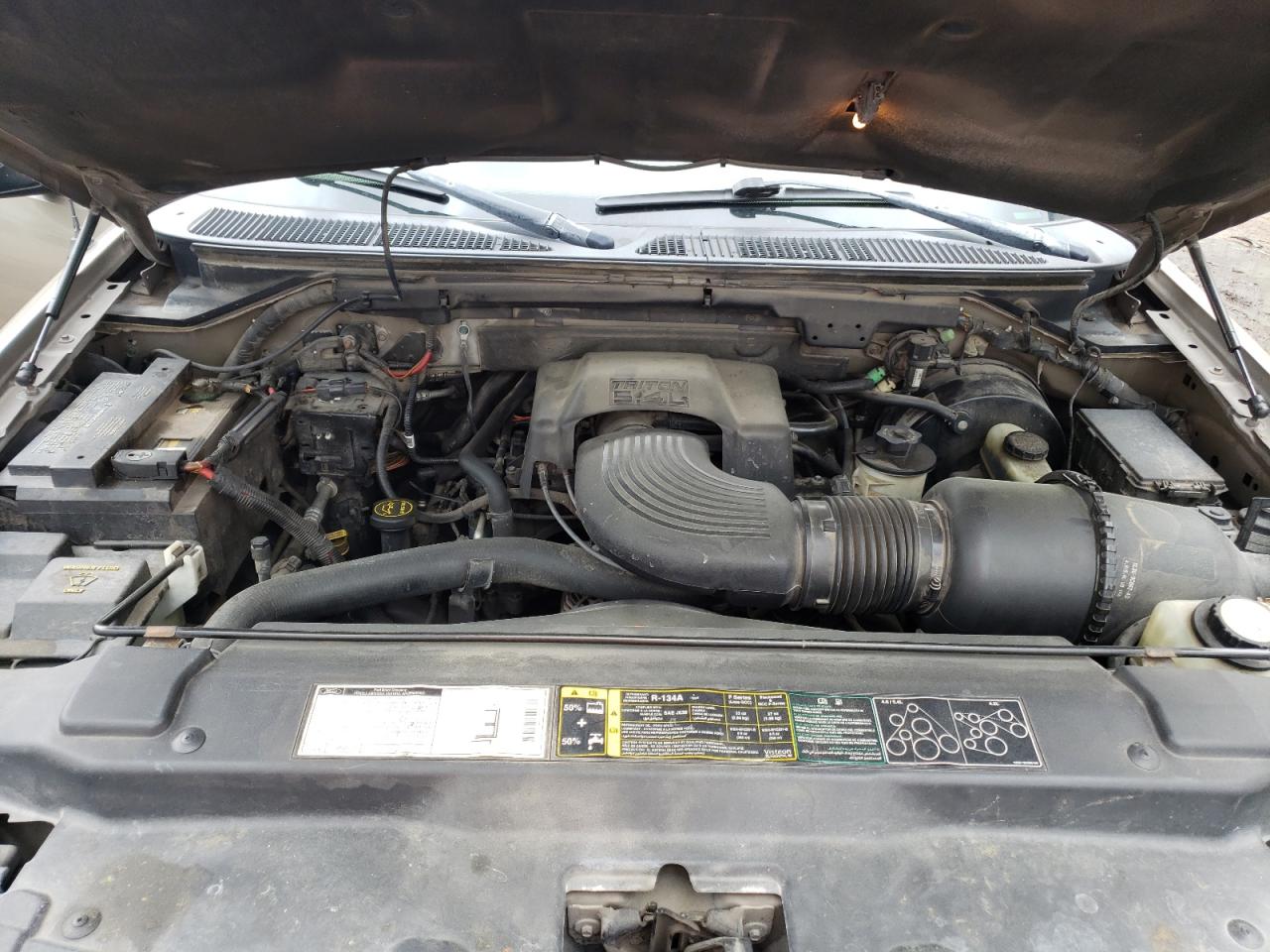 Photo 7 from auction – 2001 FORD F150 with VIN 2FTRX07L01CA97570