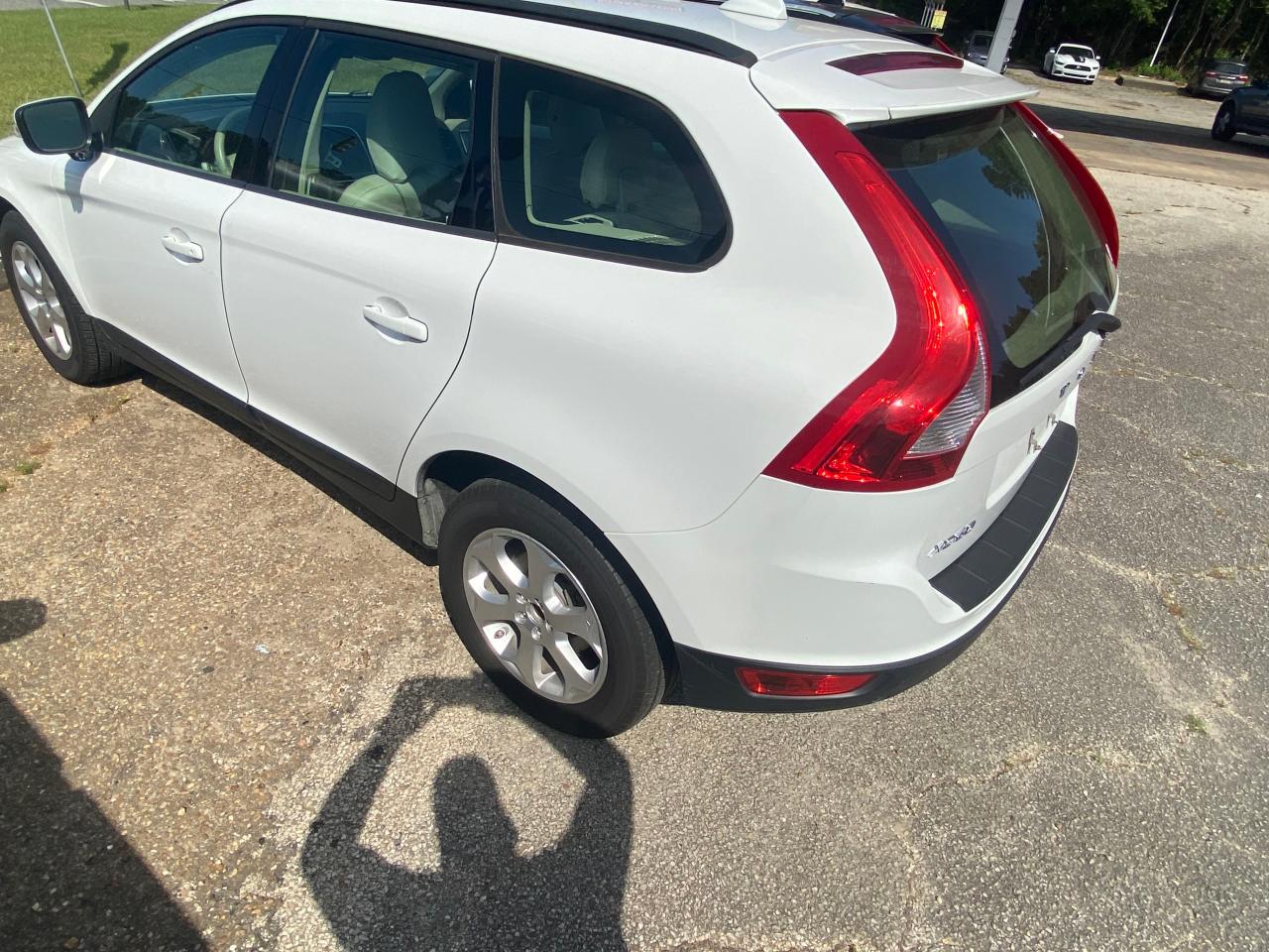 Photo 3 from auction – 2013 VOLVO XC60 3.2 with VIN YV4952DZXD2399326
