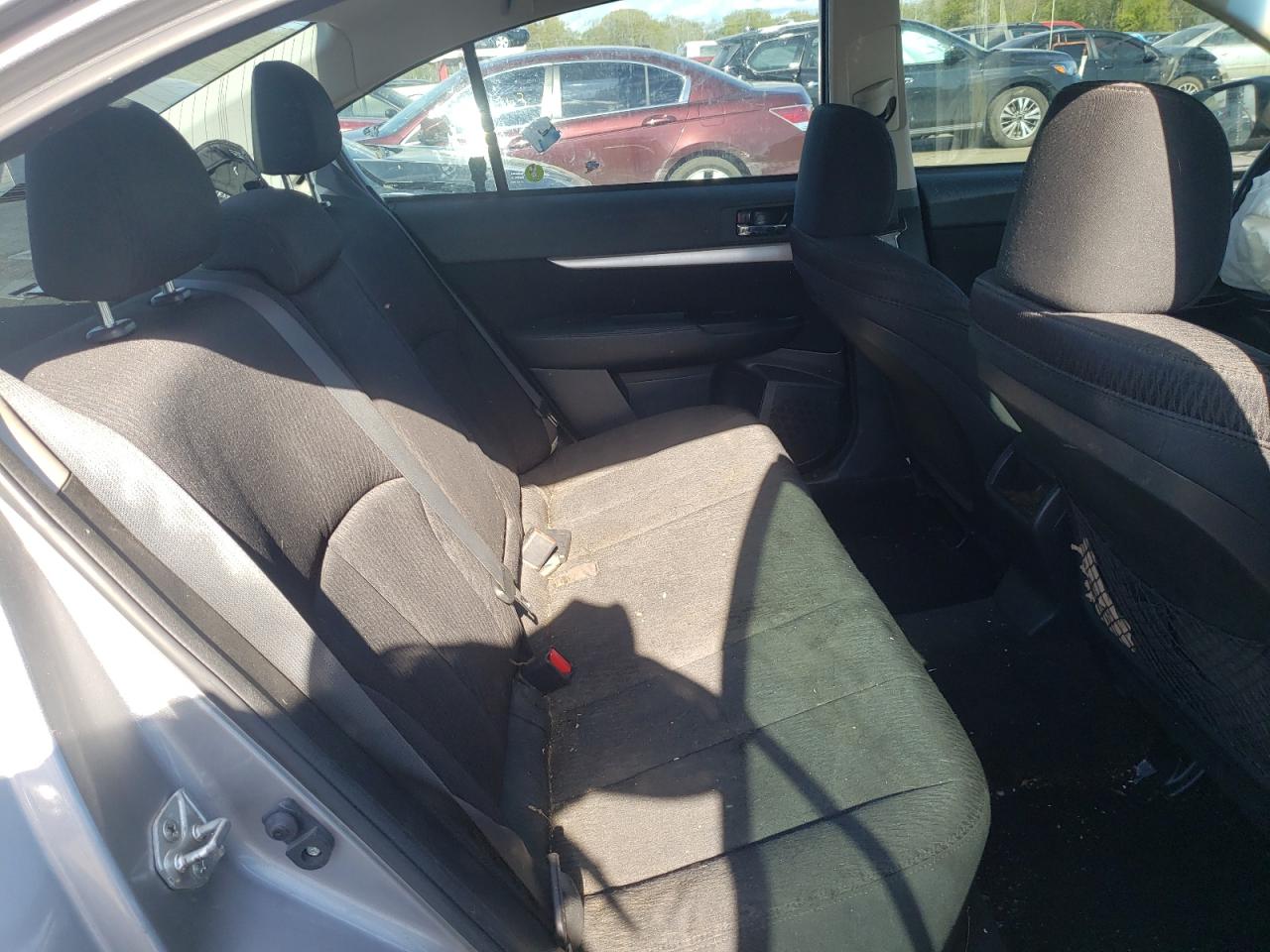 Foto 6 de la subasta – 2010 SUBARU LEGACY 2.5 con VIN 4S3BMCC67A3247319
