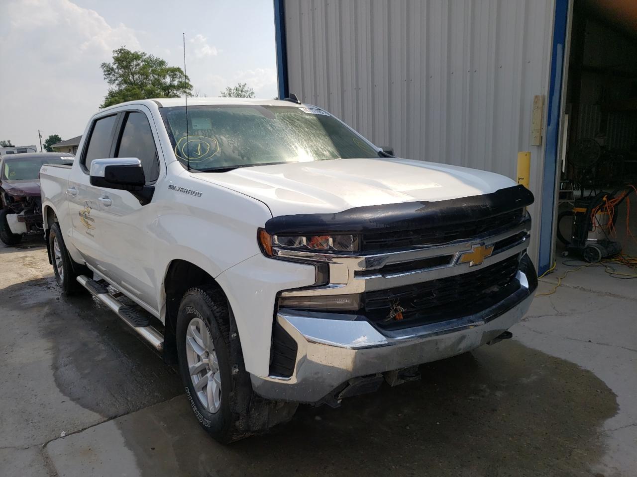 CHEVROLET SILVERADO 2019 with VIN 1GCUYDED1KZ309178 - Photo from auction