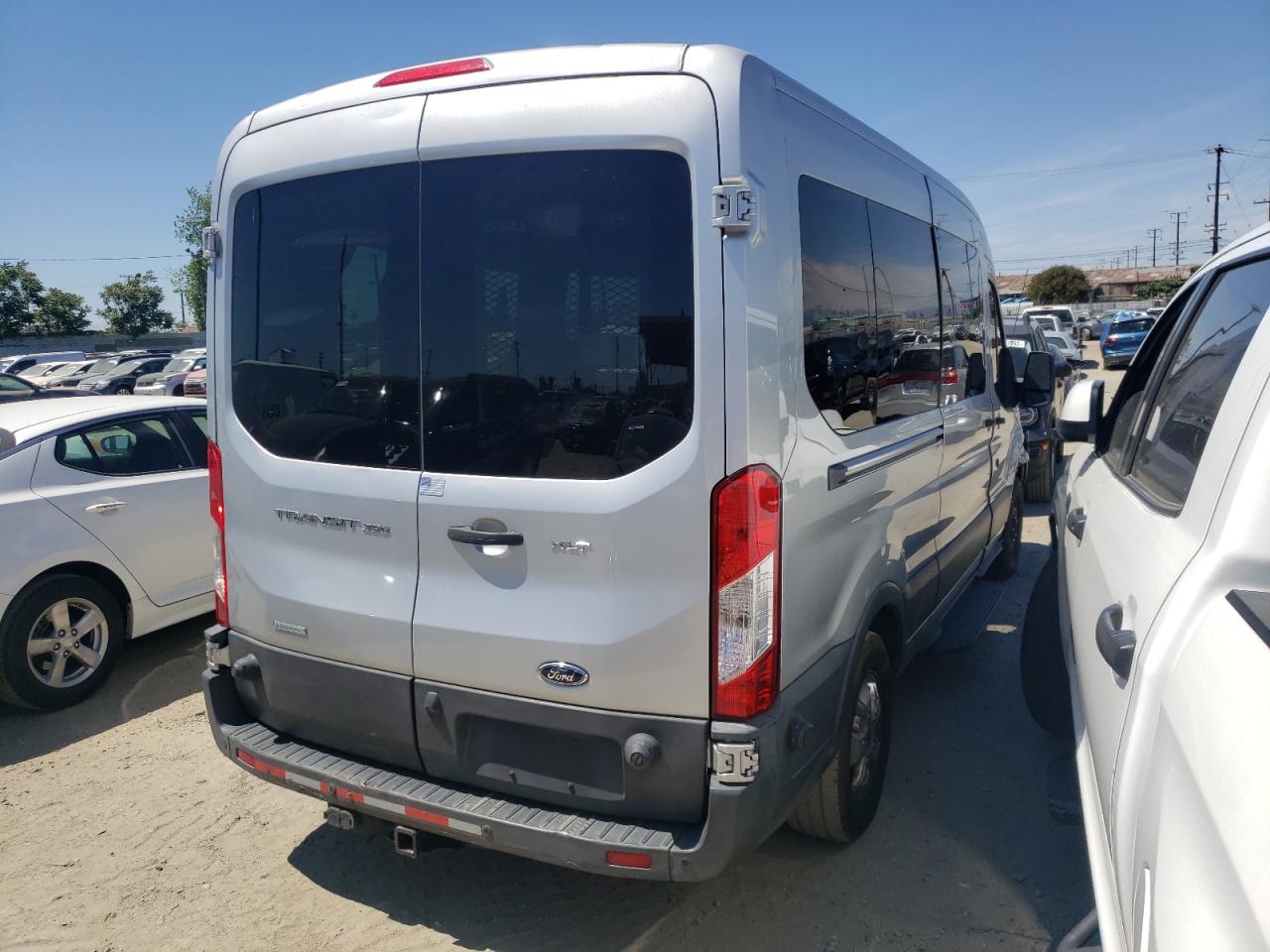 Photo 4 from auction – 2017 FORD TRANSIT T- with VIN 1FBAX2CG4HKA07395
