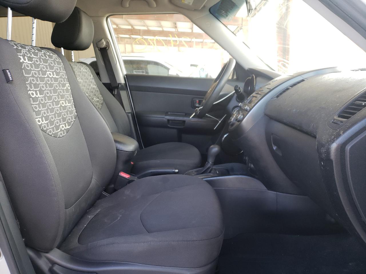 Photo 5 from auction – 2011 KIA SOUL + with VIN KNDJT2A23B7262578