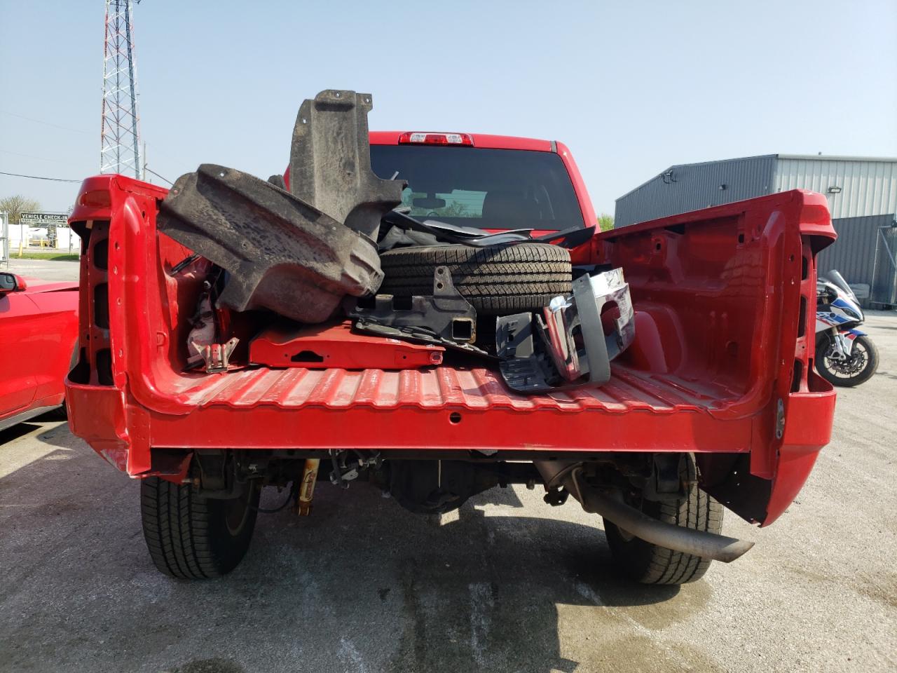 Photo 9 from auction – 2015 CHEVROLET SILVERADO with VIN 1GCVKREC3FZ248707