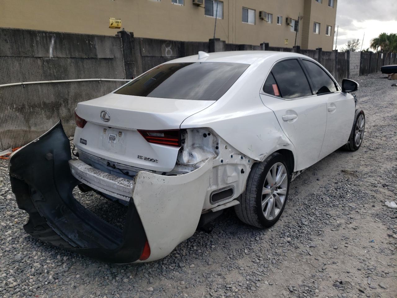 Photo 4 from auction – 2016 LEXUS IS 200T with VIN JTHBA1D22G5018969