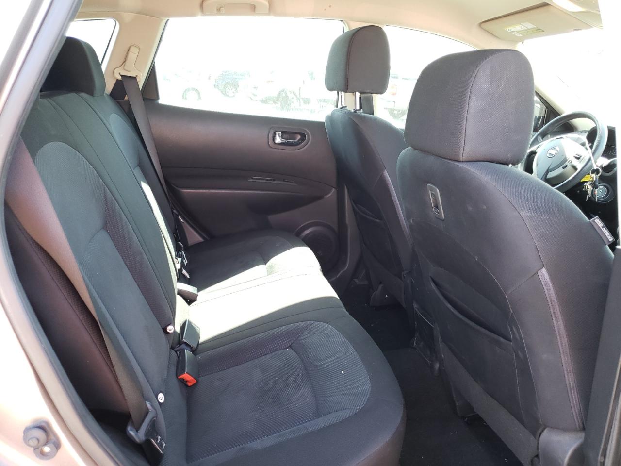 Photo 6 from auction – 2013 NISSAN ROGUE S with VIN JN8AS5MT9DW552863