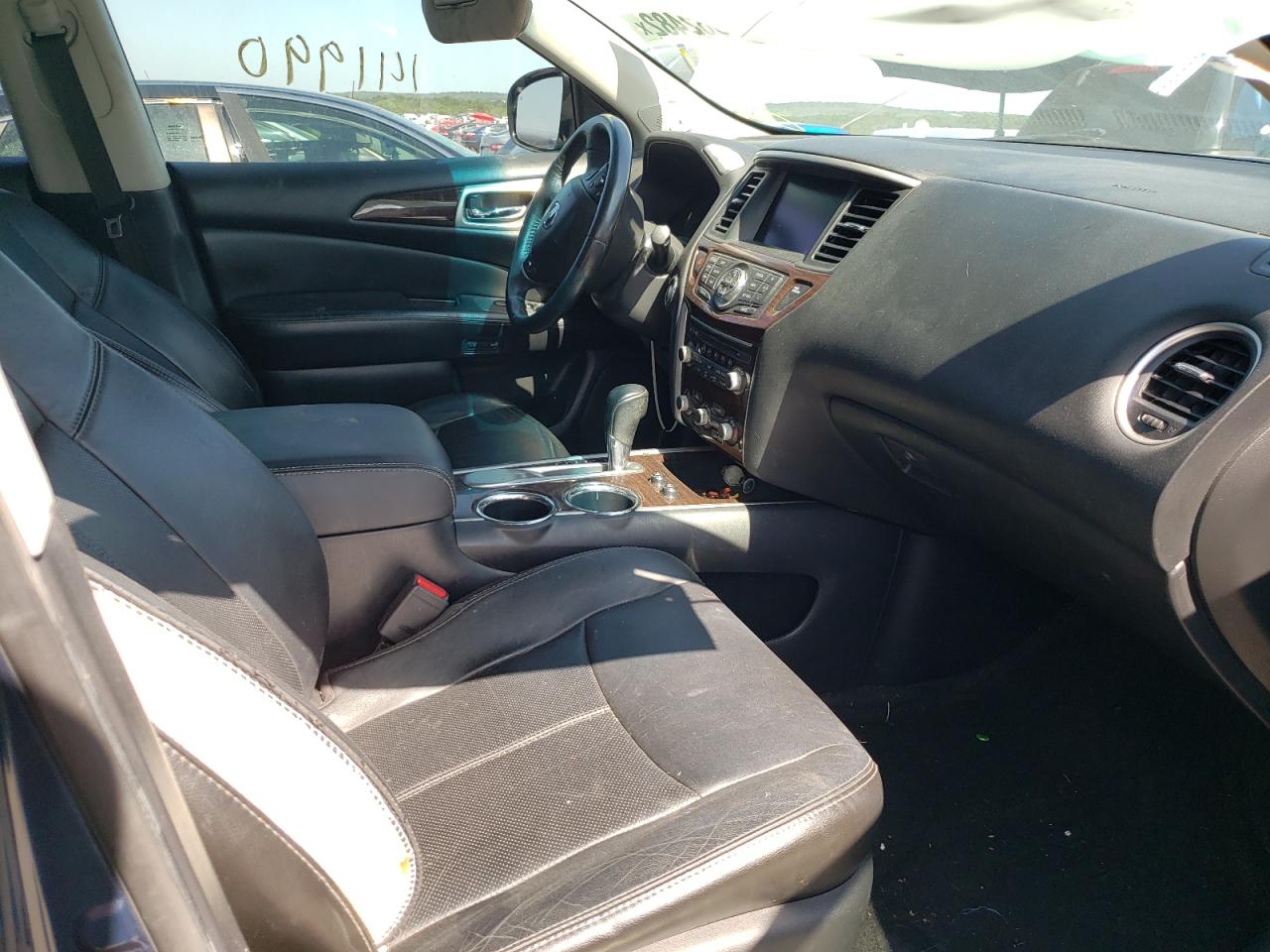 Photo 5 from auction – 2013 NISSAN PATHFINDER with VIN 5N1AR2MN8DC639660