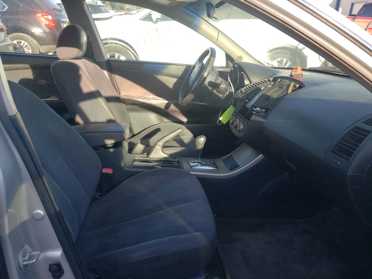 Photo 5 from auction – 2006 NISSAN ALTIMA S with VIN 1N4AL11D76N373010