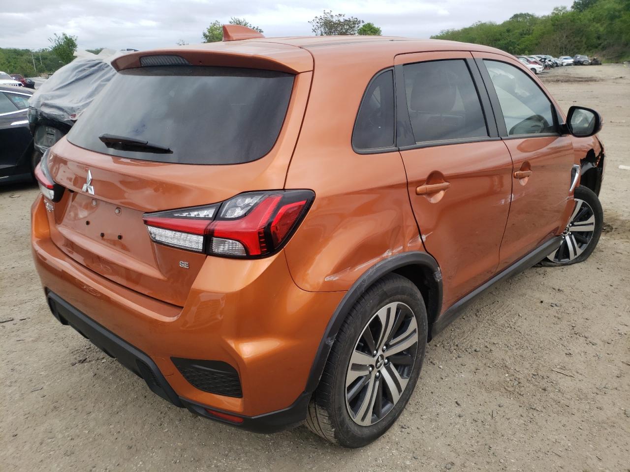 Photo 4 from auction – 2020 MITSUBISHI OUTLANDER with VIN JA4AP4AU0LU027103