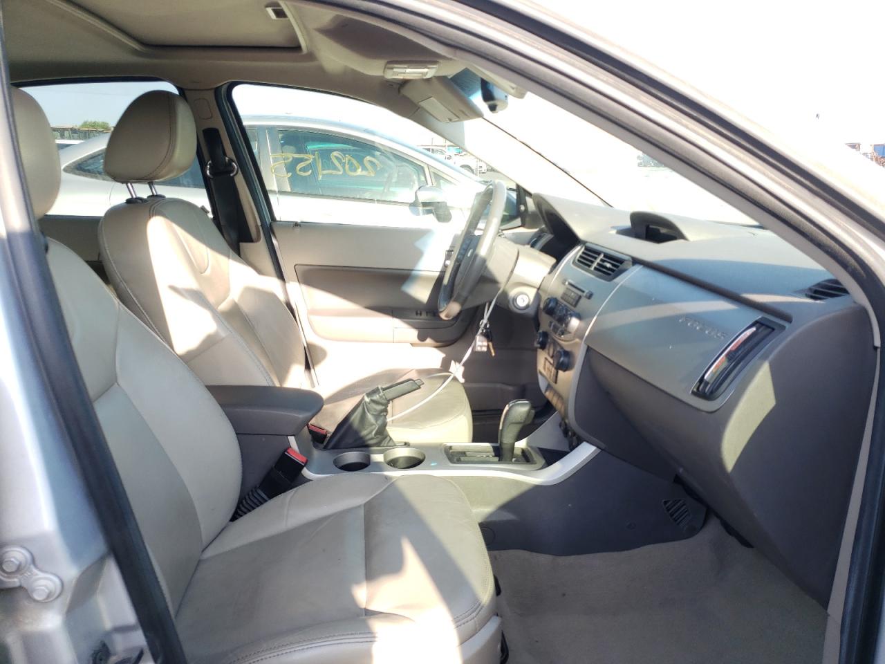Photo 5 from auction – 2008 FORD FOCUS SE with VIN 1FAHP35N98W274641