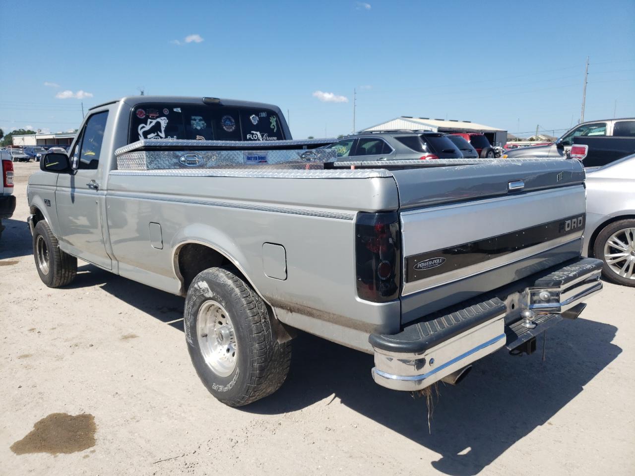 Photo 3 from auction – 1993 FORD F150 with VIN 2FTEF15N9PCA61588