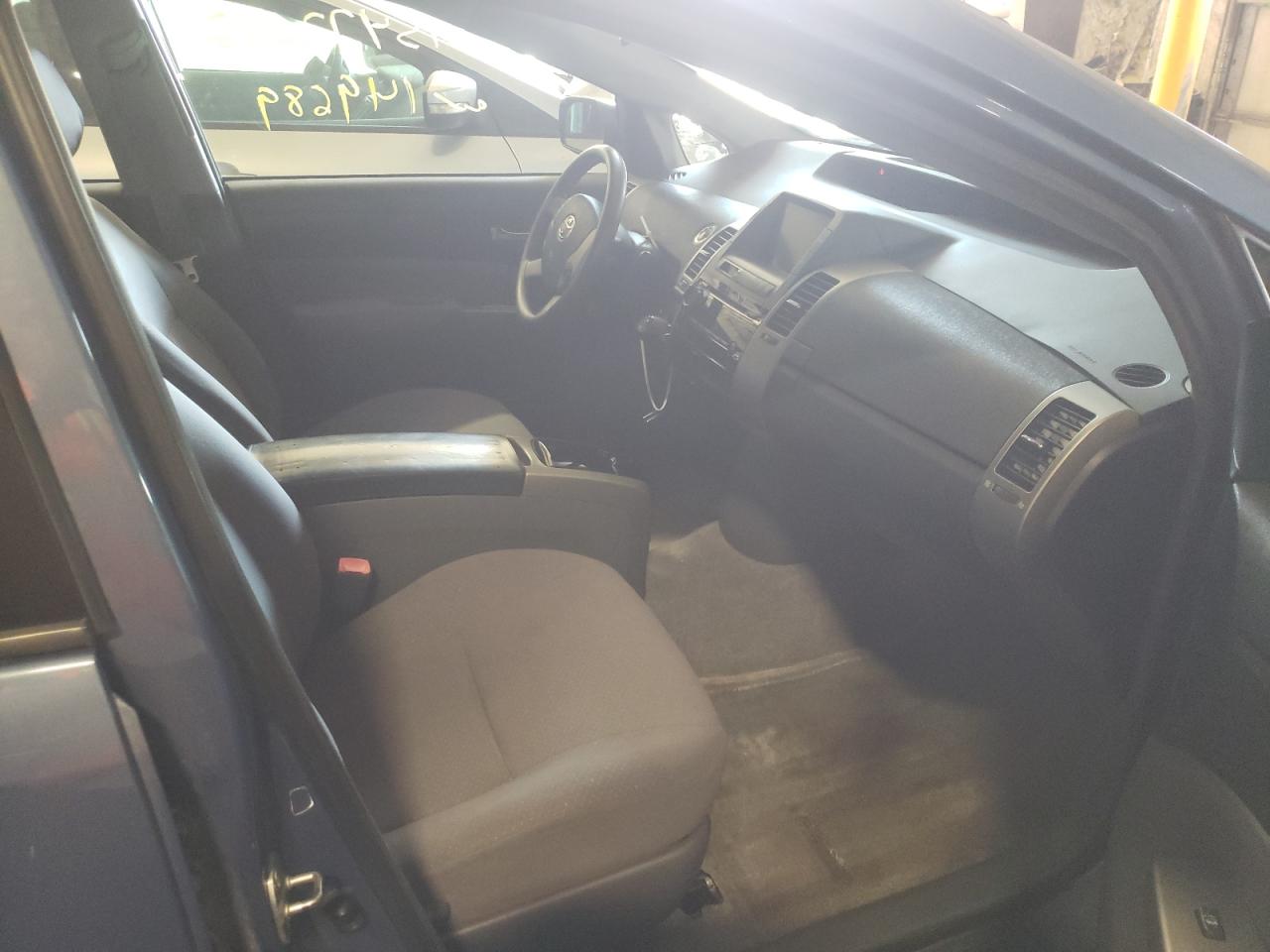 Photo 5 from auction – 2007 TOYOTA PRIUS with VIN JTDKB20U877636703