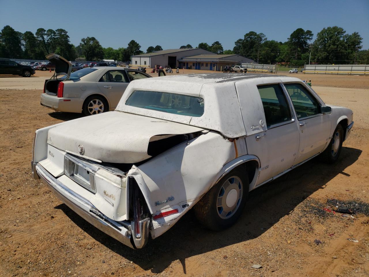 Photo 4 from auction – 1991 CADILLAC DEVILLE with VIN 1G6CD53B1M4228828