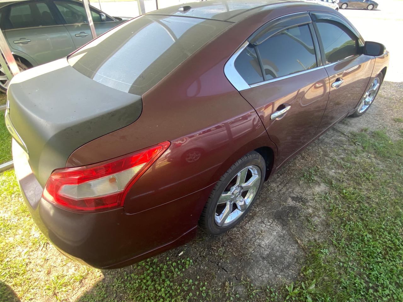 Photo 4 from auction – 2010 NISSAN MAXIMA S with VIN 1N4AA5AP3AC806687