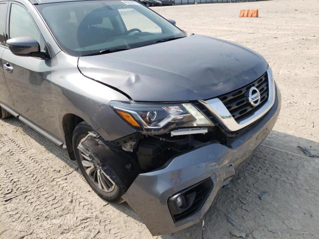 Photo 9 from auction – 2017 NISSAN PATHFINDER with VIN 5N1DR2MM4HC618914