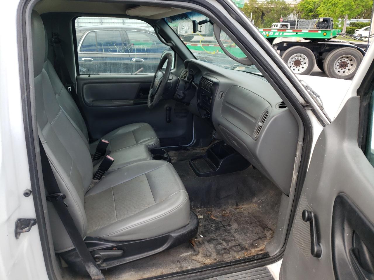 Photo 5 from auction – 2005 FORD RANGER with VIN 1FTYR10D85PB07538